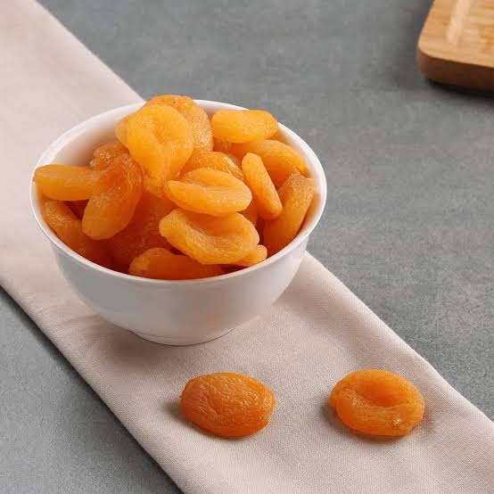 Soft White Apricots - نرم سفید خوبانی