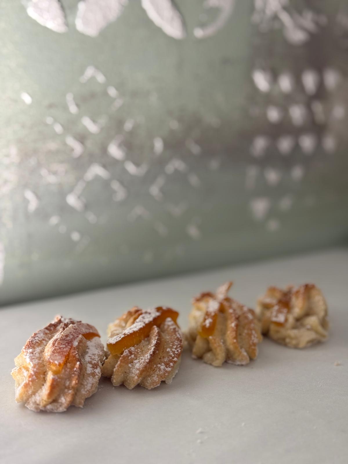 Paste di mandorla con arancia candita