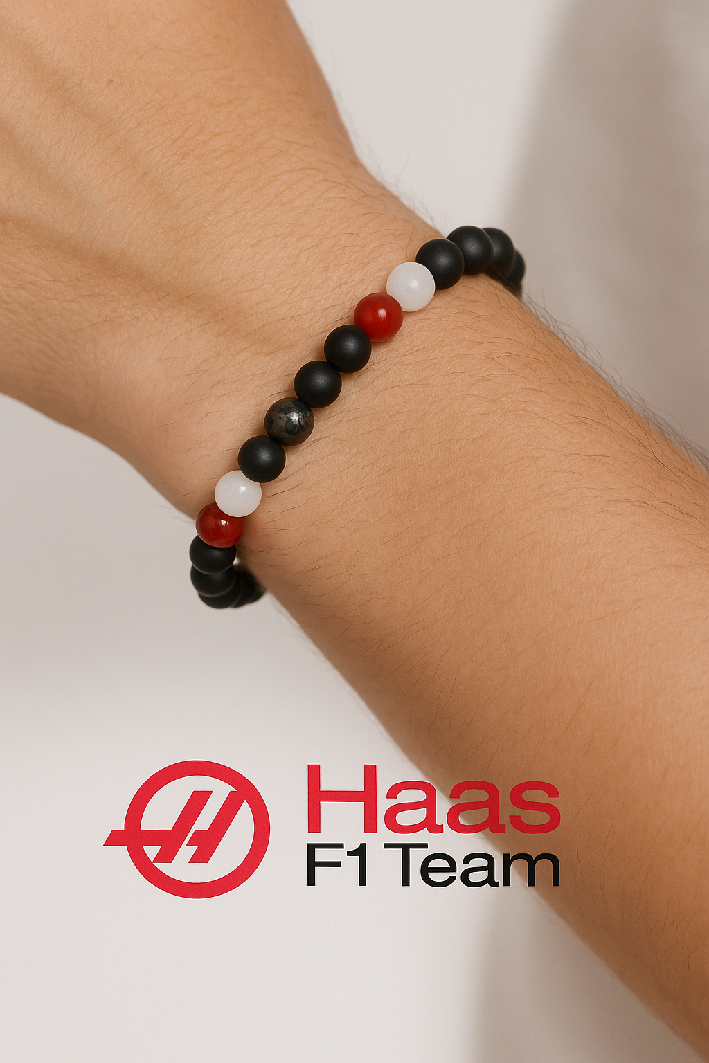 Bracelet Haas inspiré de l'écurie F1