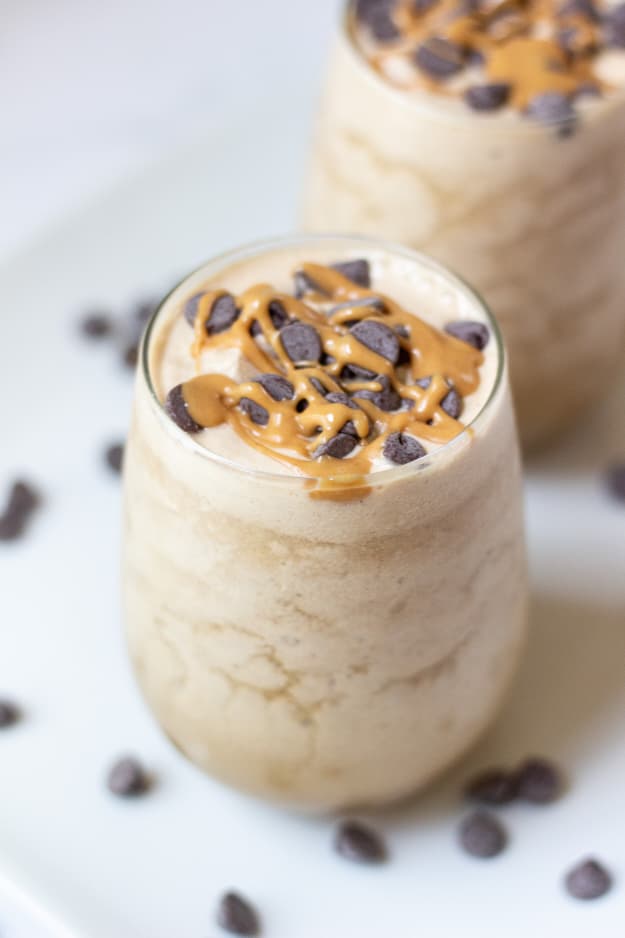فراپوتشينو بالفول السوداني (Peanut frappuccino)