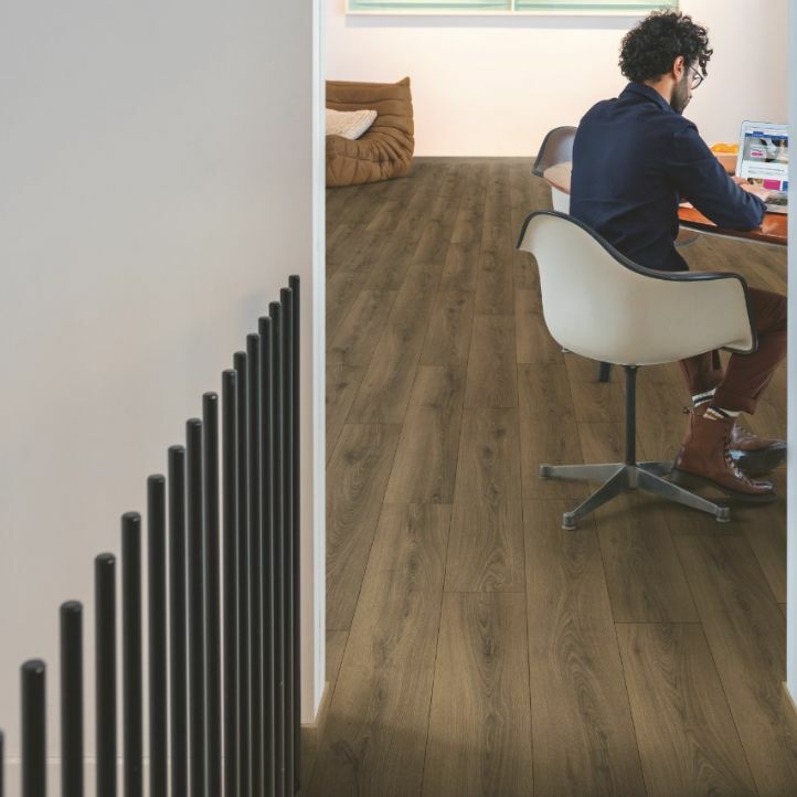 QUICK-STEP CLASSIC ROBLE MARRON CALIDO