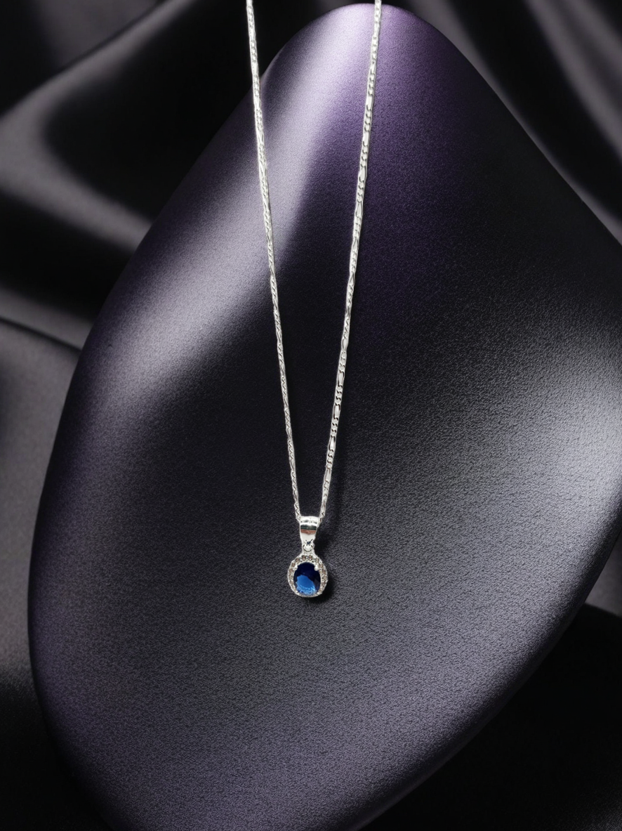 Collar de plata con zafiro azul