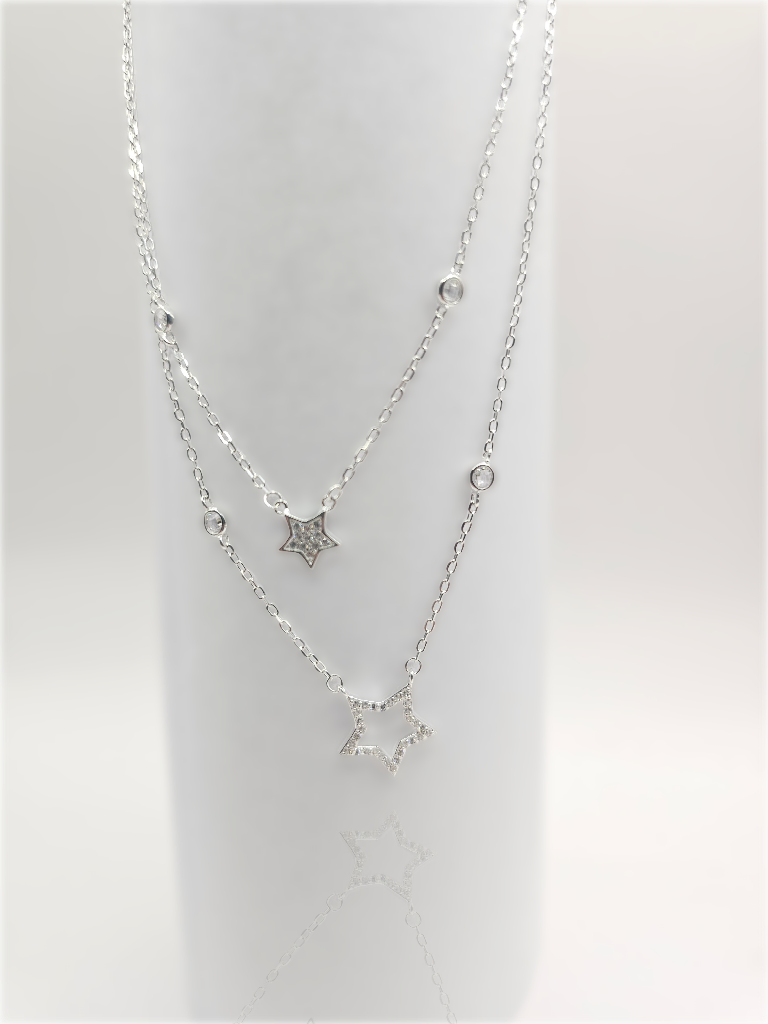 Collar de estrellas plateado