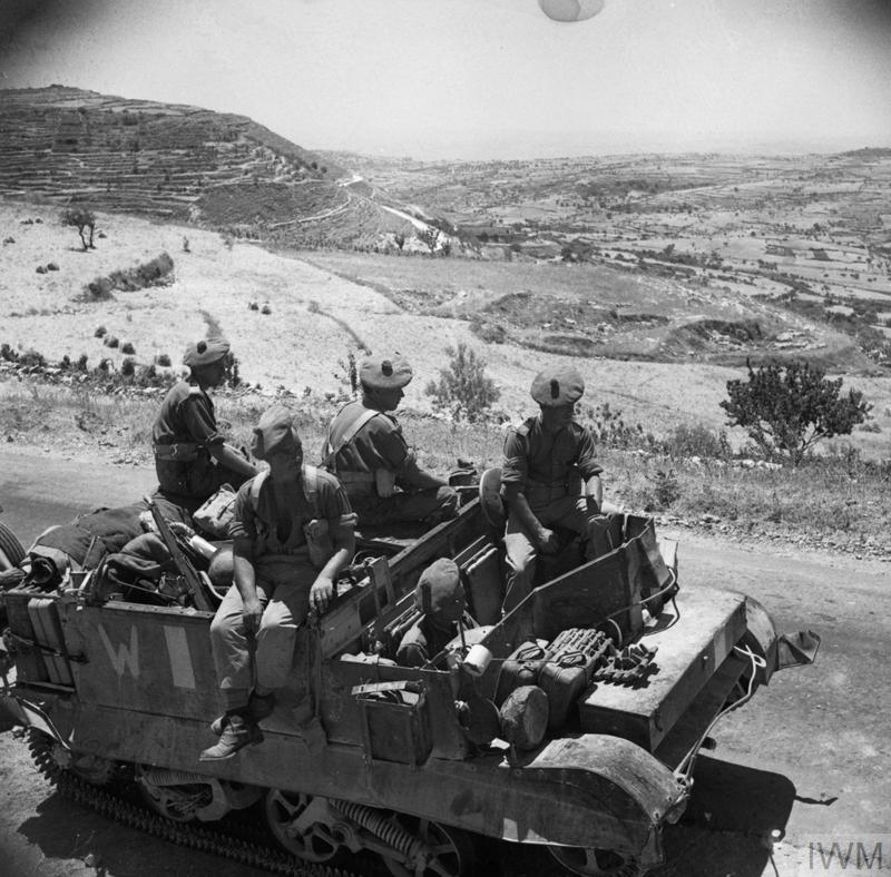 Middle Eastern manufactured 2 Gallon water Can pack of 5