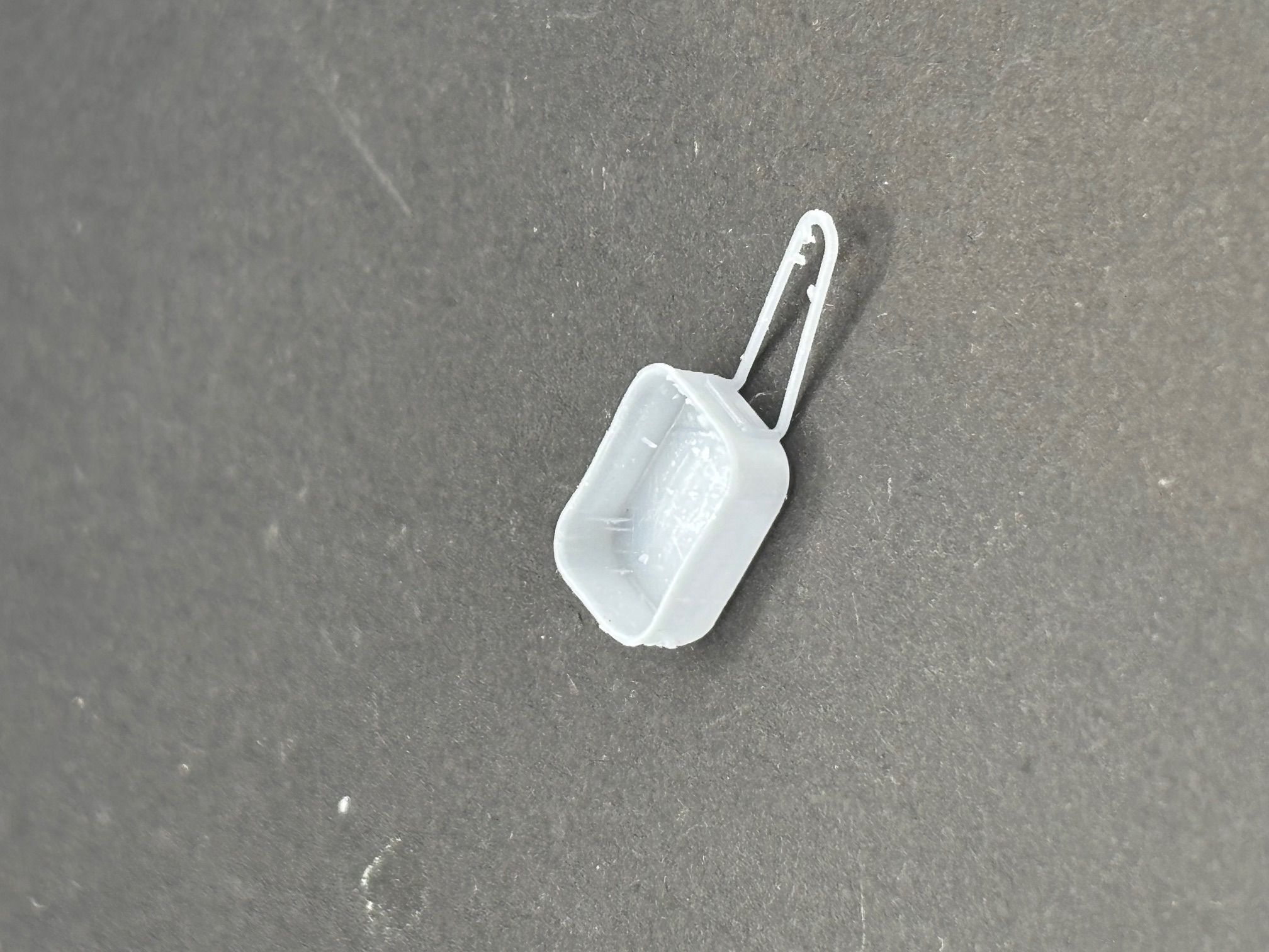 Single open mess tin.