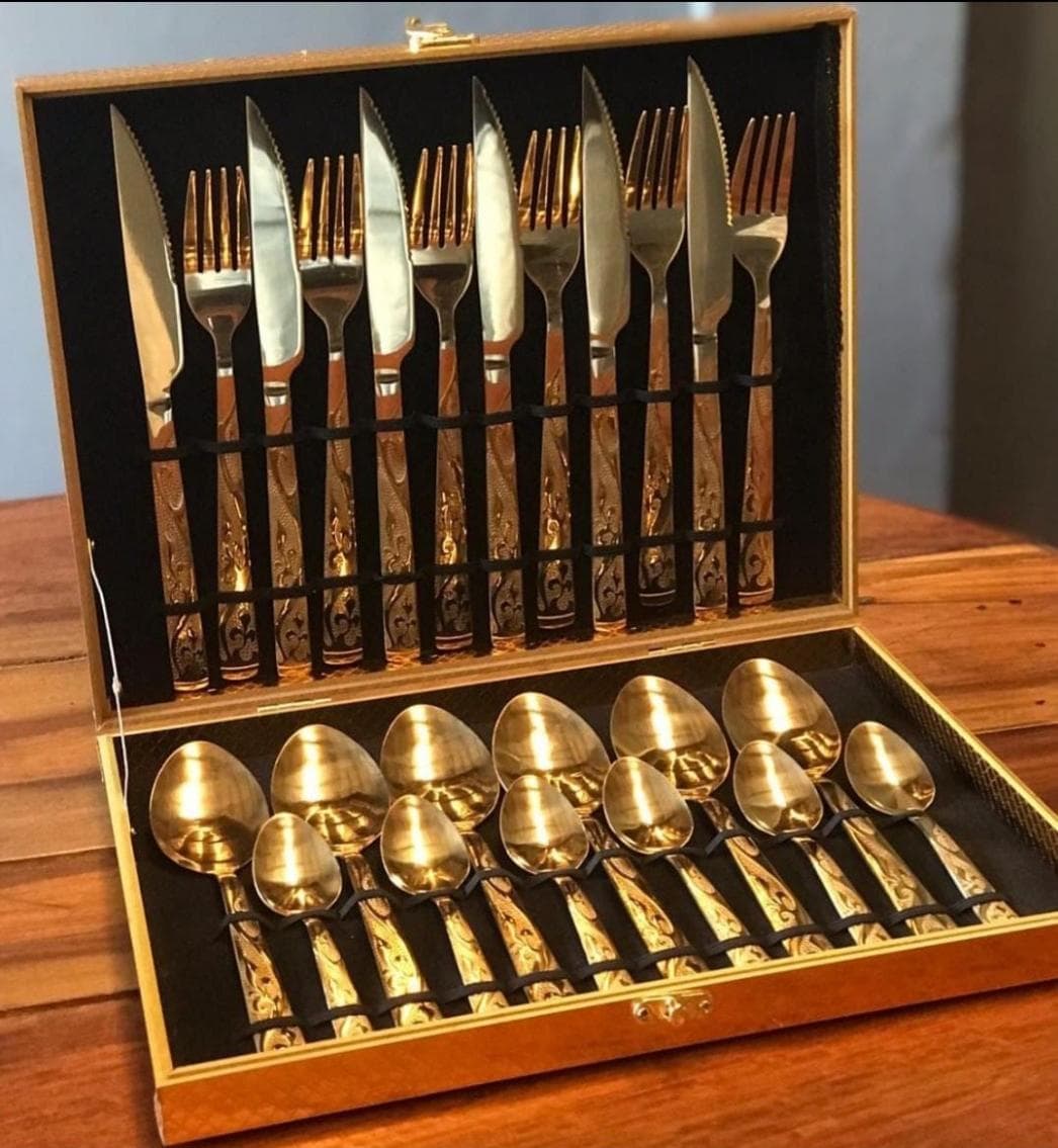 Juego de cubiertos de acero 24pcs