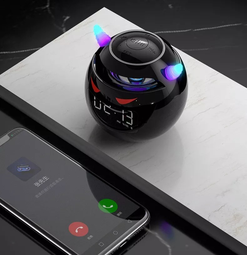 RELOJ DIGITAL, BLUETOOTH, 02 ALARMAS, RADIO FM, ALTAVOZ POTENTE Y MEMORIA EXPANDIBLE.