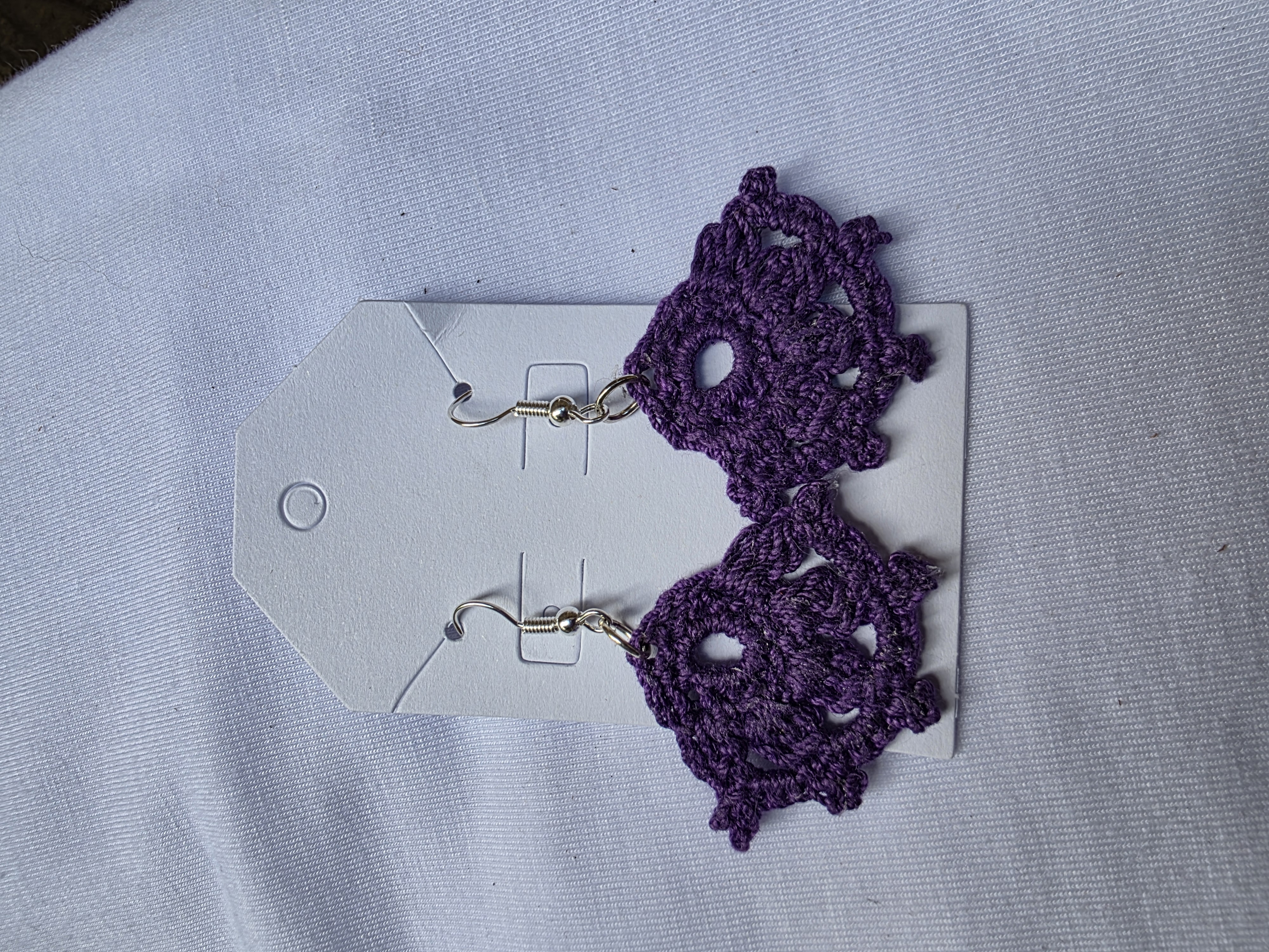 Aretes tejidos a mano