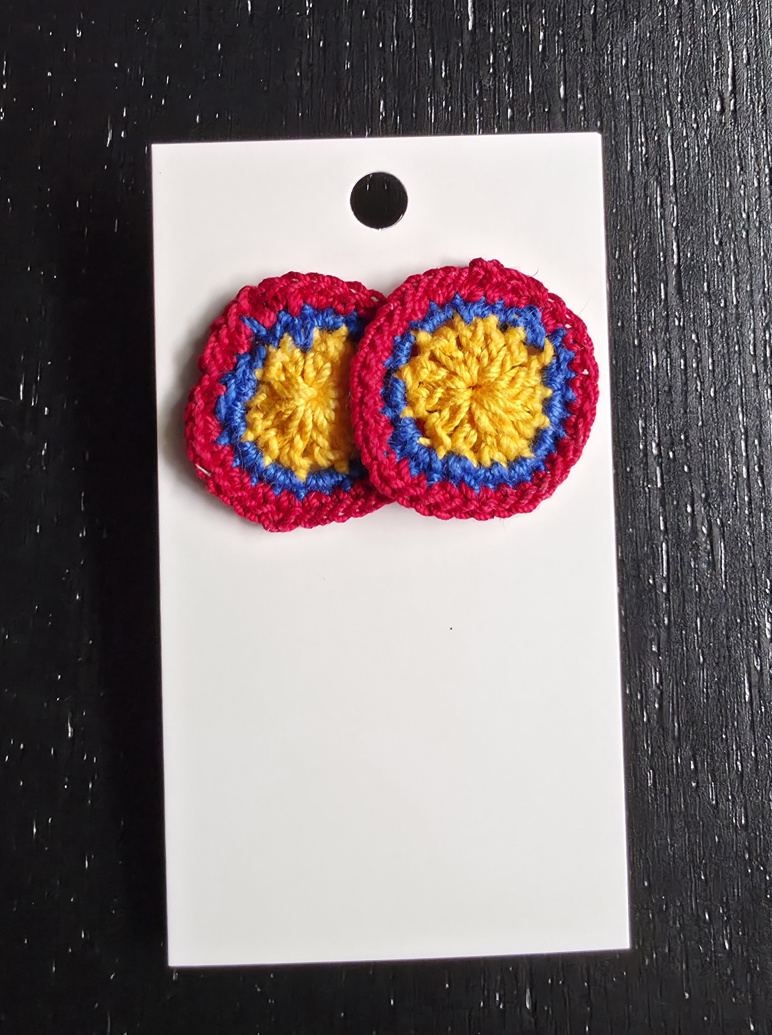 Aretes florales tricolor