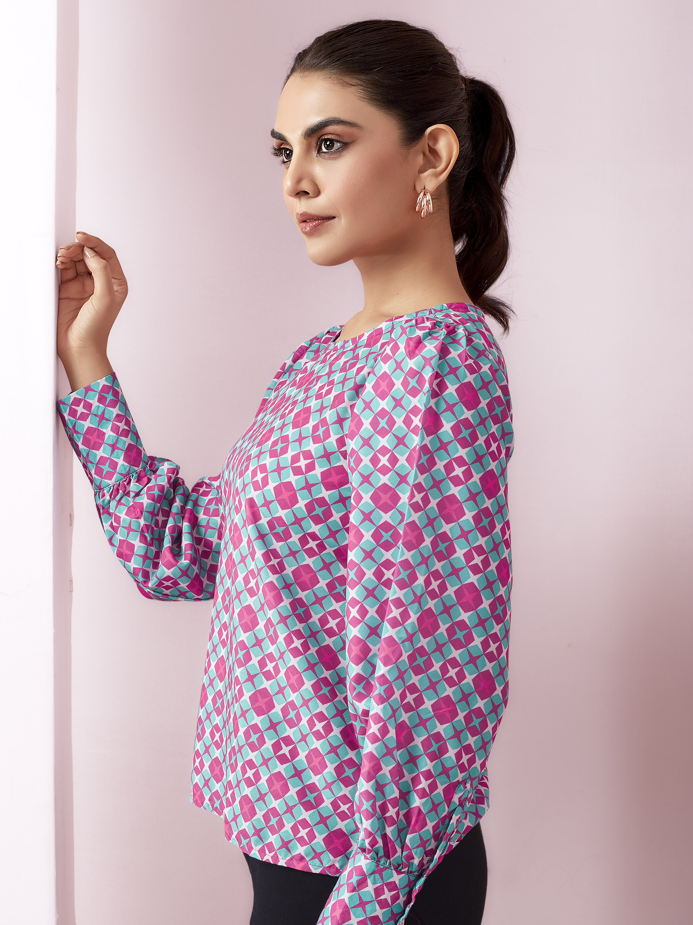 Geometric Printed Full Sleeve Boat Neck Top - Pink And Cyan