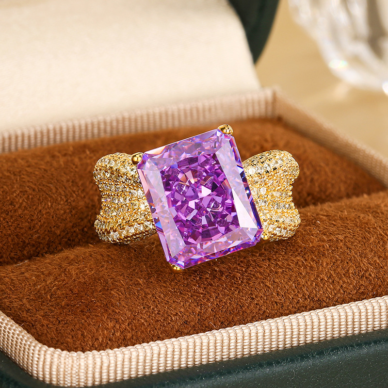 Gold-Plated High-Carbon Diamond Emerald-Cut Square Diamond Copper-Set Ring