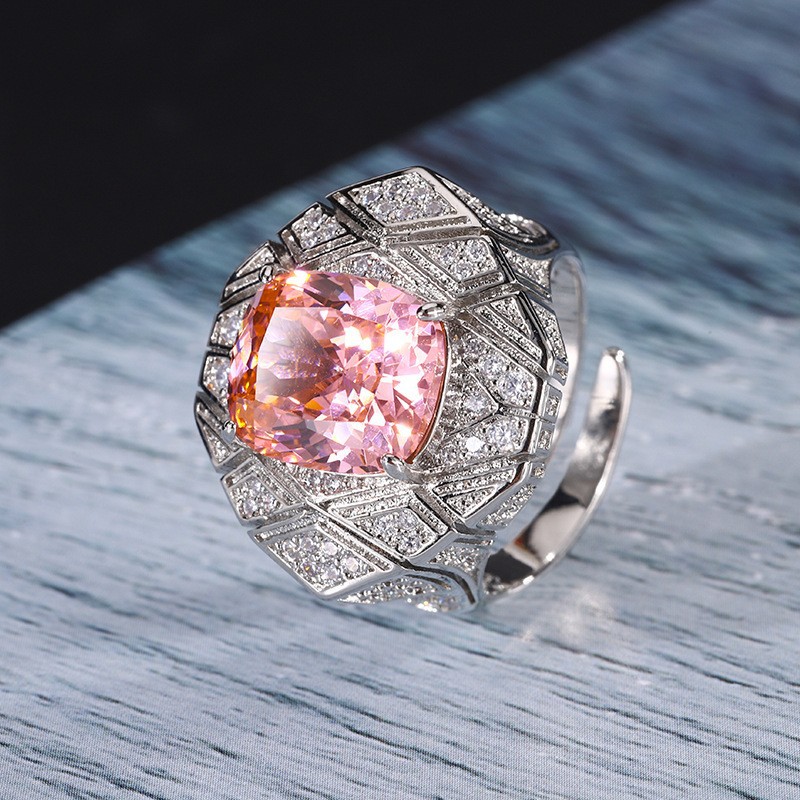 Elegant Bird's Nest Cut stylish Fashion Engagement Rings