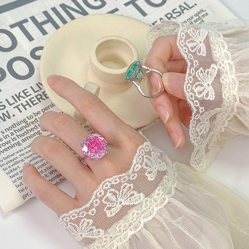 Fashion Elegent Crystal Ring