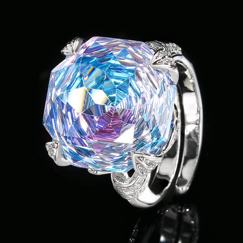 Luxury Emerald high quality gemstone Ring