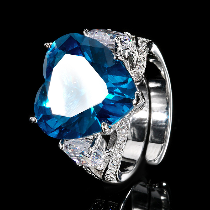 Heart-Shaped Emerald Ring