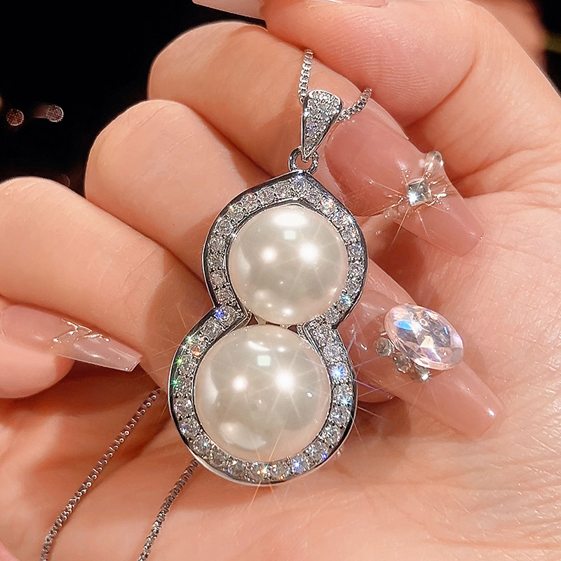 Elegant Double Pearl Pendant Necklace