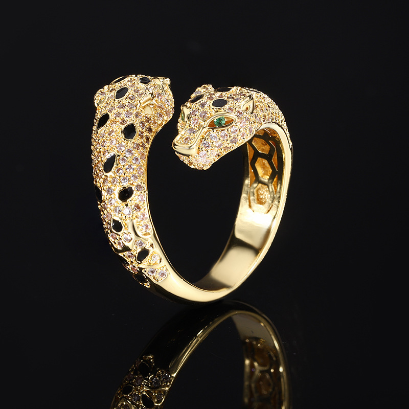 Fashionable Unique & Bold with Diamond Inlay Jewelry Retro Leopard Design Ring 