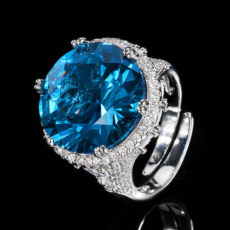 Artificial Blue Spinel Round Vintage Light Luxury Ring