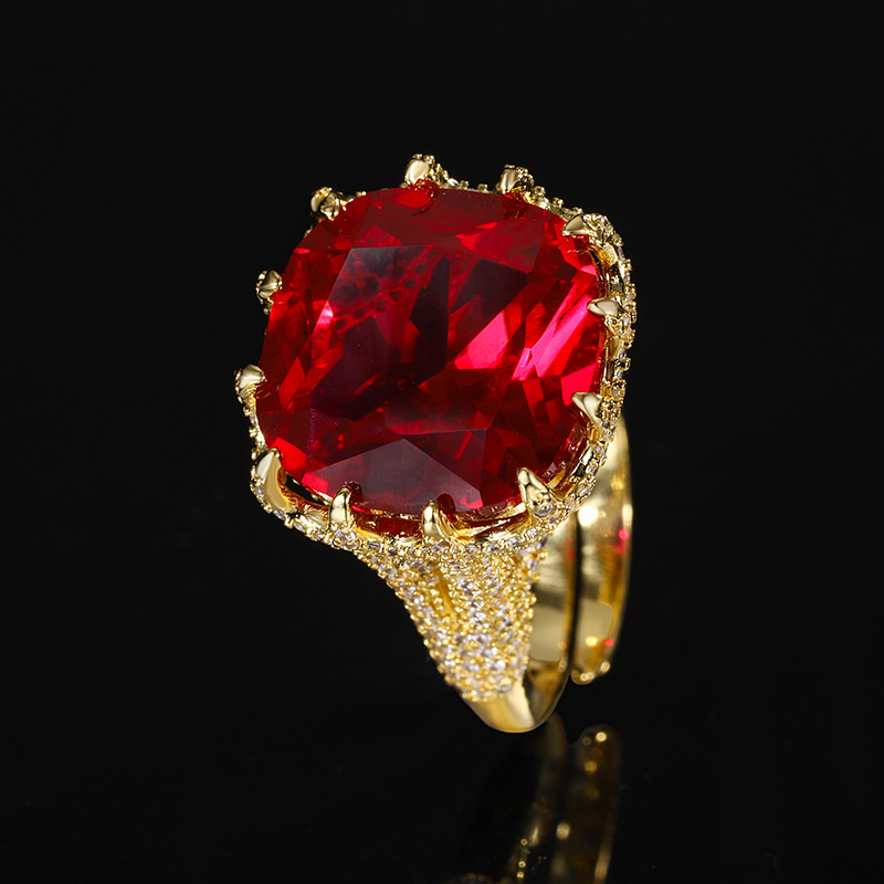 Luxury gift Gold ring with blue gemstone