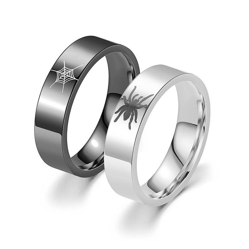 Stylish band with unique spider design couple Rings