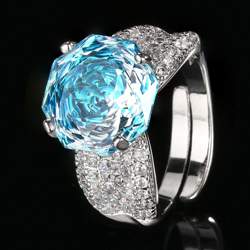 Gradient Color Elegant Crystal Statement Ring