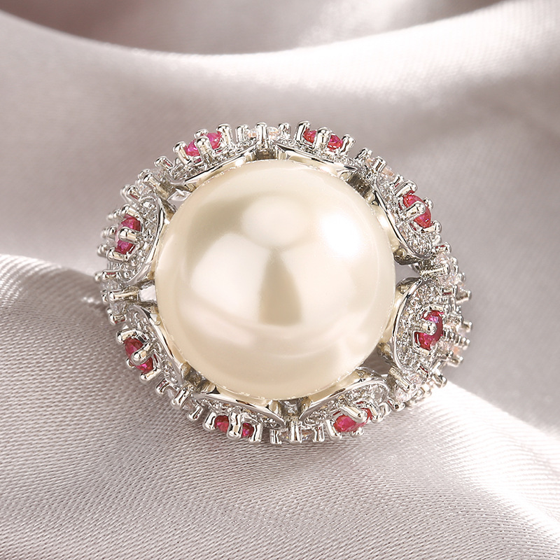 Jewelry-Inlaid Simulated Grey Pearl Retro Fashion Diamond-Accented Ring