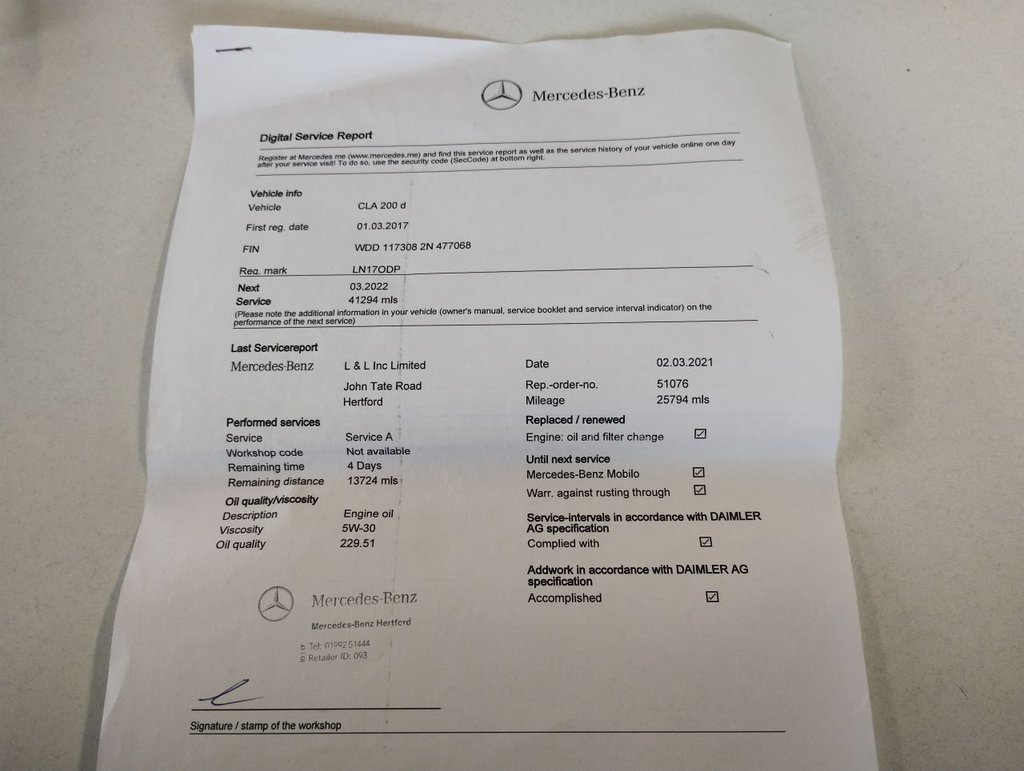 MERCEDES-BENZ CLA