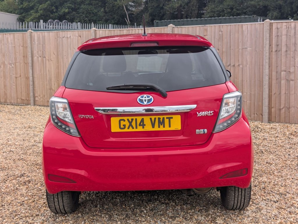 TOYOTA YARIS
