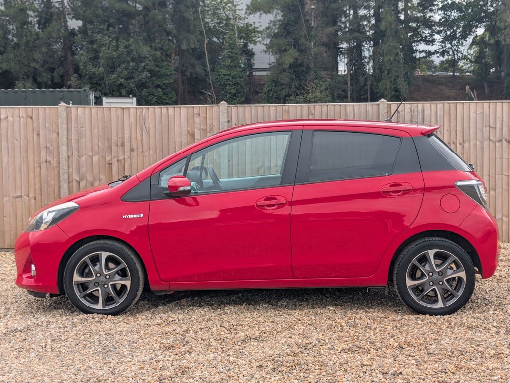 TOYOTA YARIS