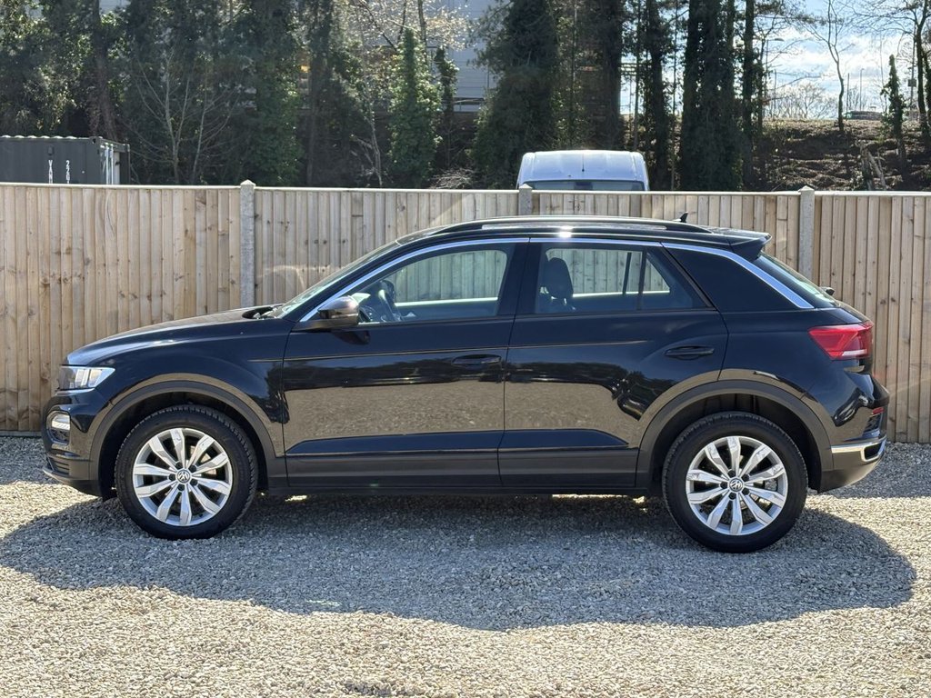VOLKSWAGEN T-ROC