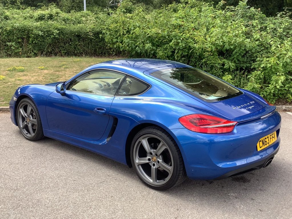 Porsche Cayman 