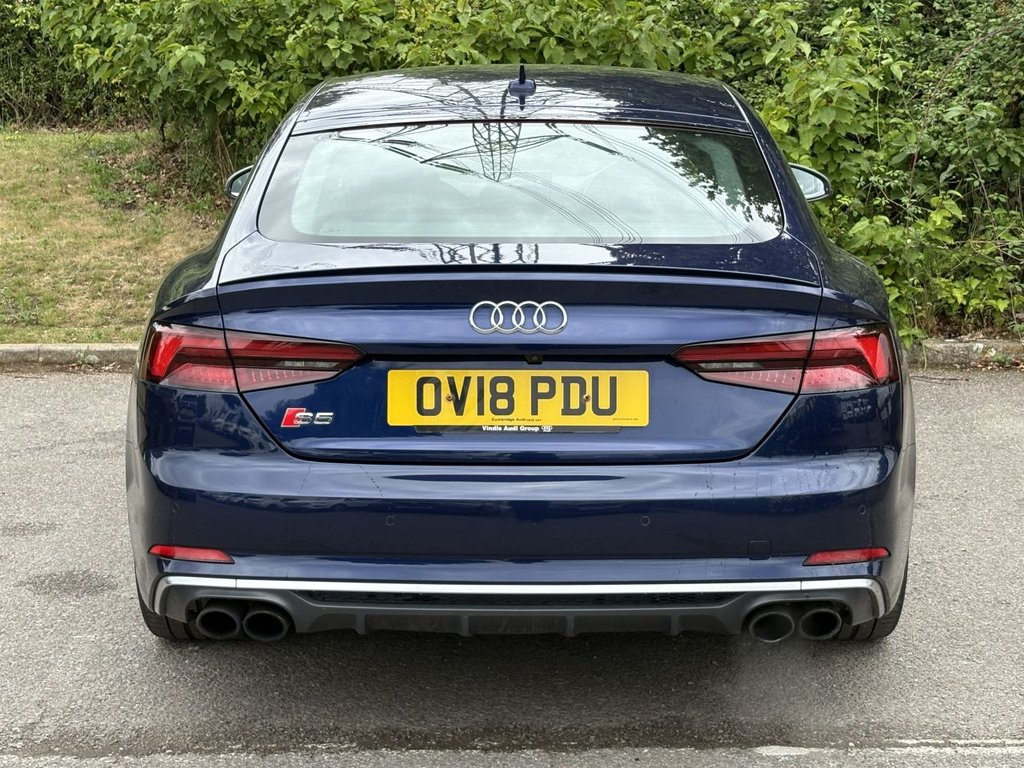 AUDI S5