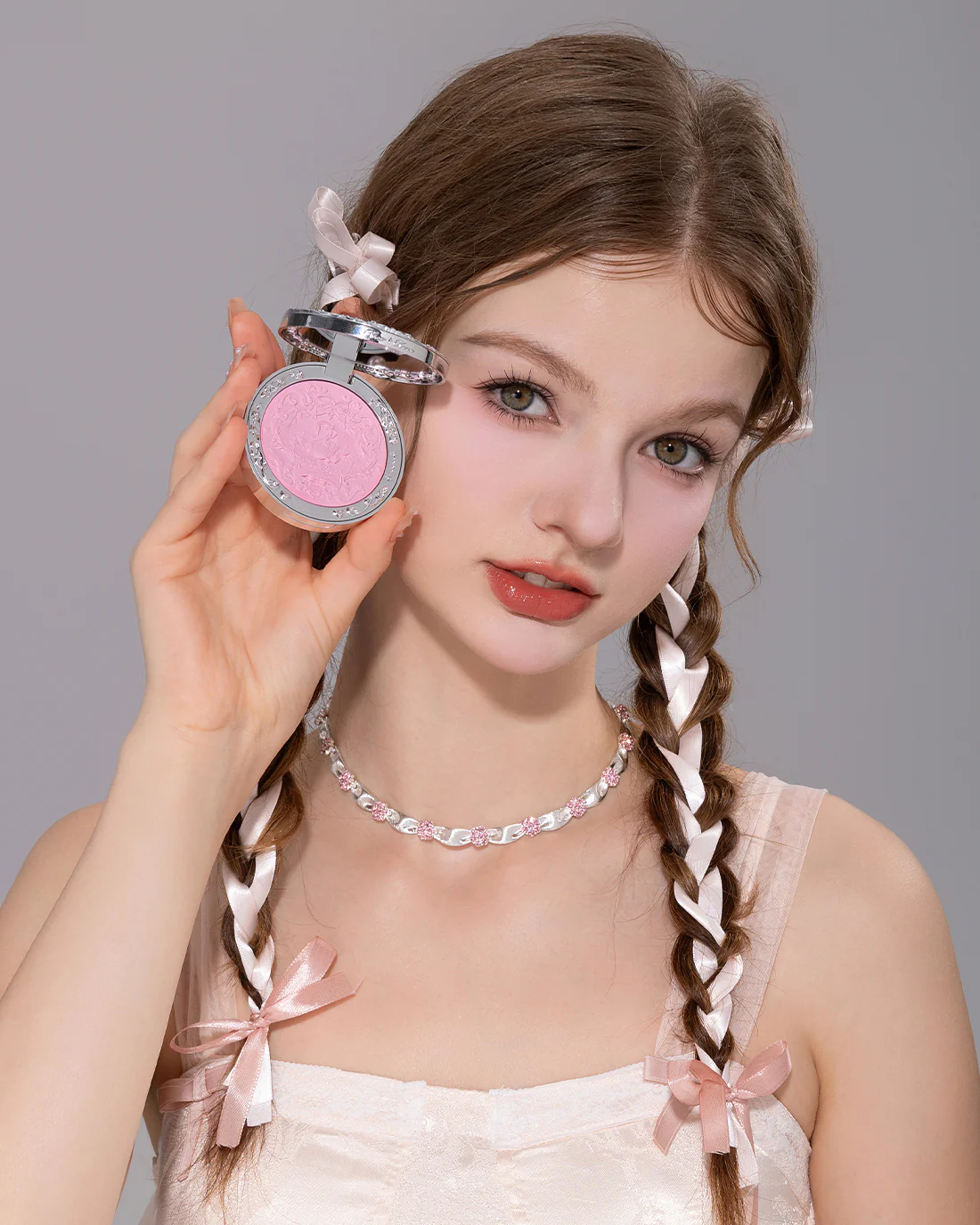 Swan Ballet Embossed Blush 03- Flower Knows