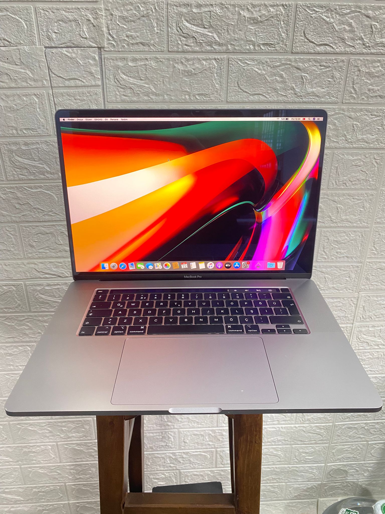 Apple MacBook Pro A2141 2019 İ9 32GB RAM 500GB SSD 5300M 4GB 16"