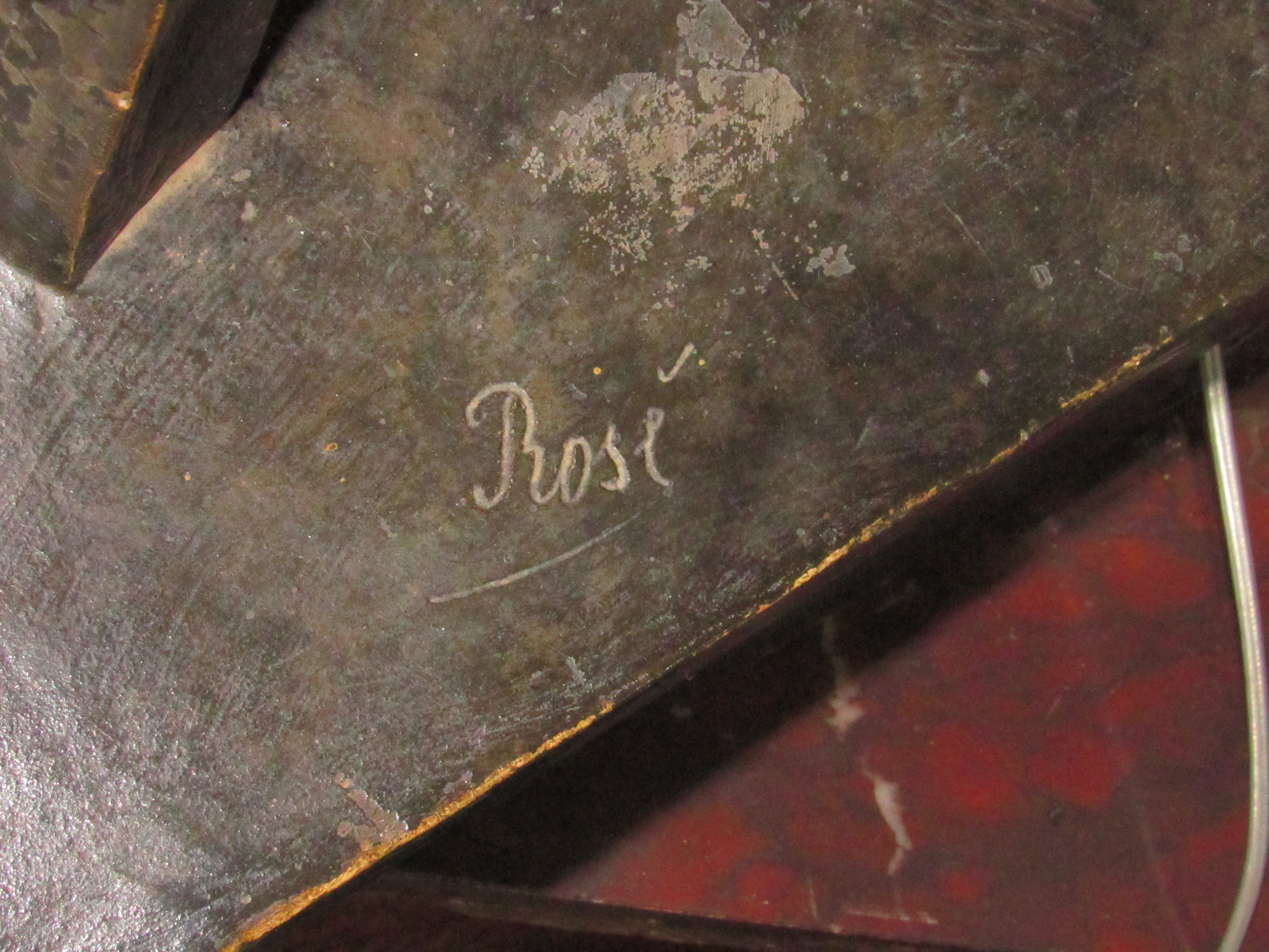 Escultura de Napoleón con lámpara