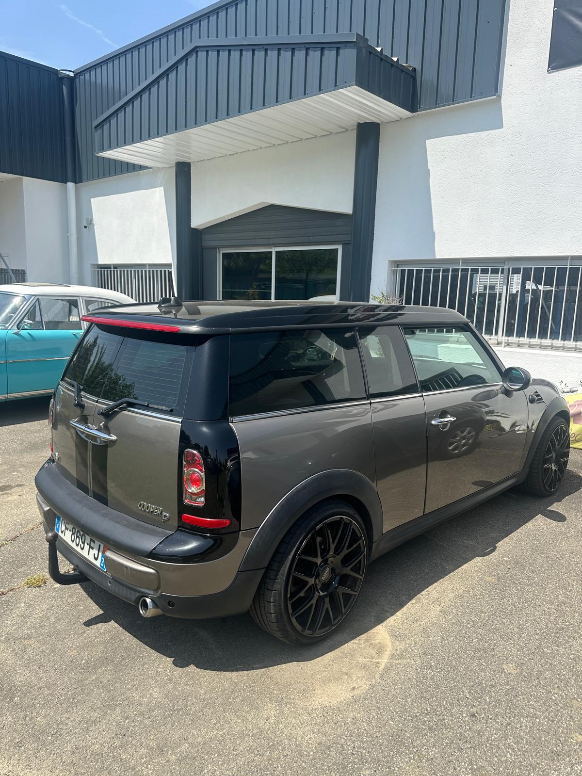 MINI COOPER CLUBMAN