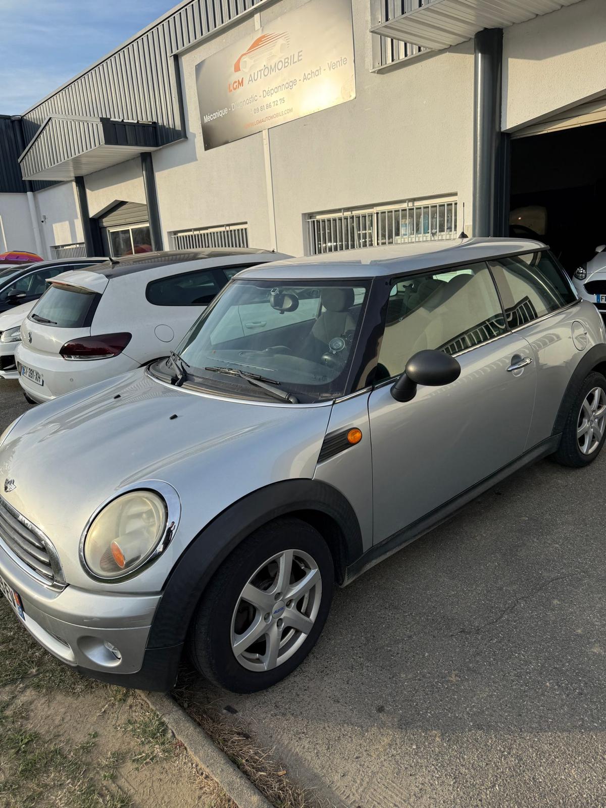 MINI COOPER 