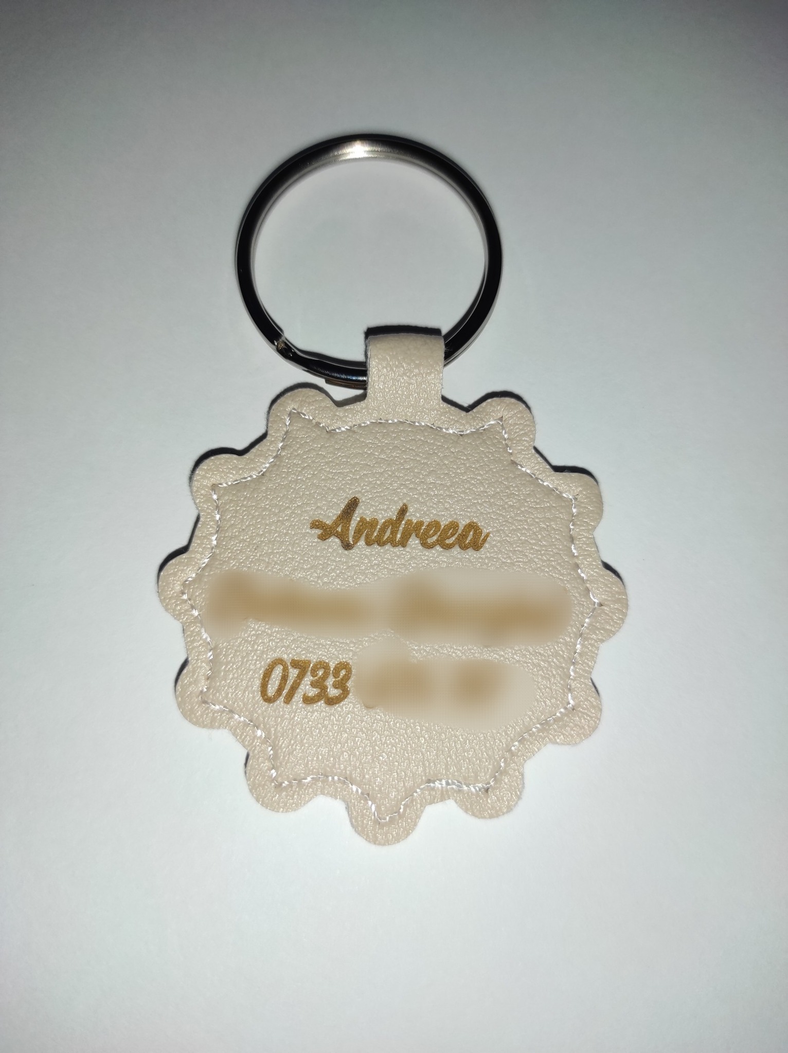 Breloc personalizat din piele 