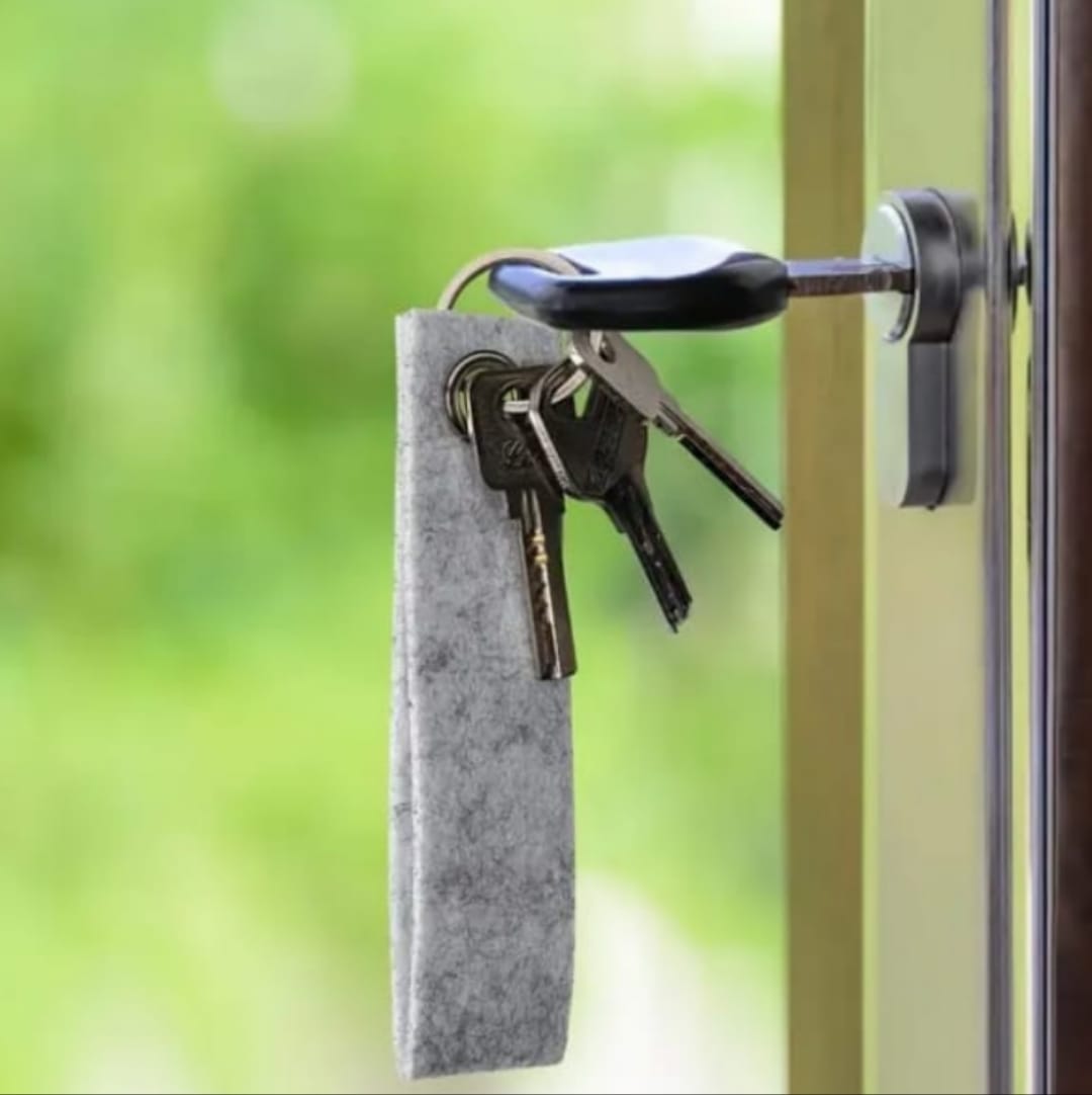 Breloc personalizat din Fetru cu mesaj personalizat