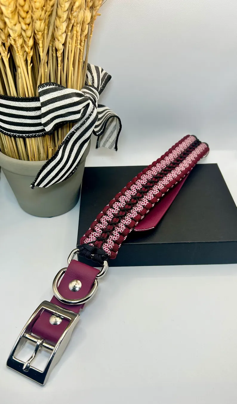 Burgandy Toned Paracord Collar