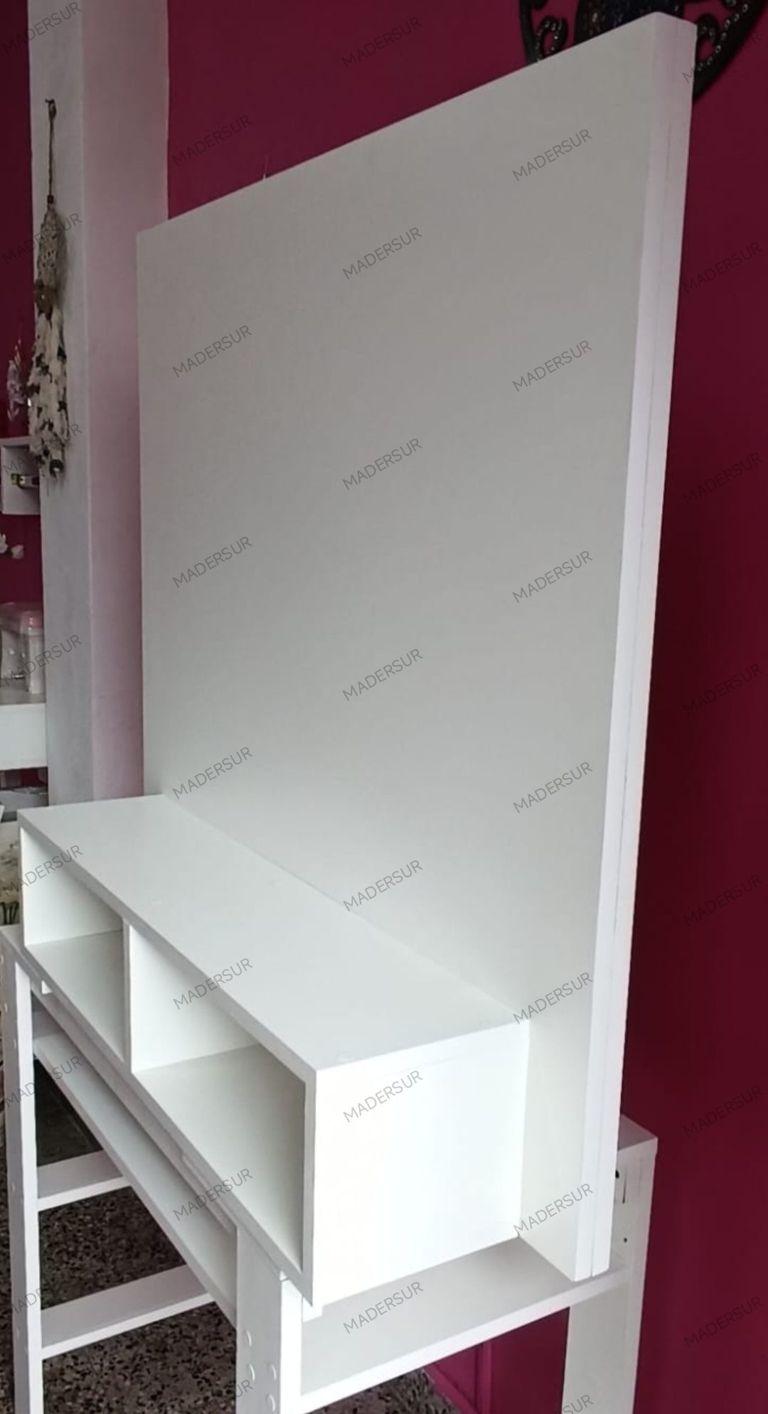 PANEL FLOTANTE TV 32"