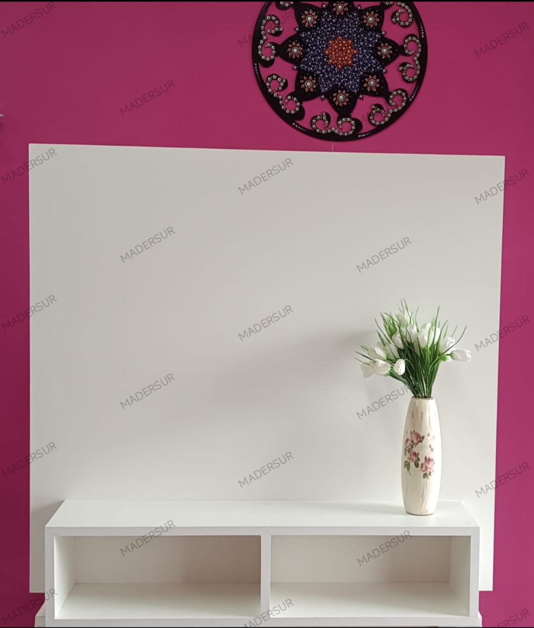 PANEL FLOTANTE TV 32"