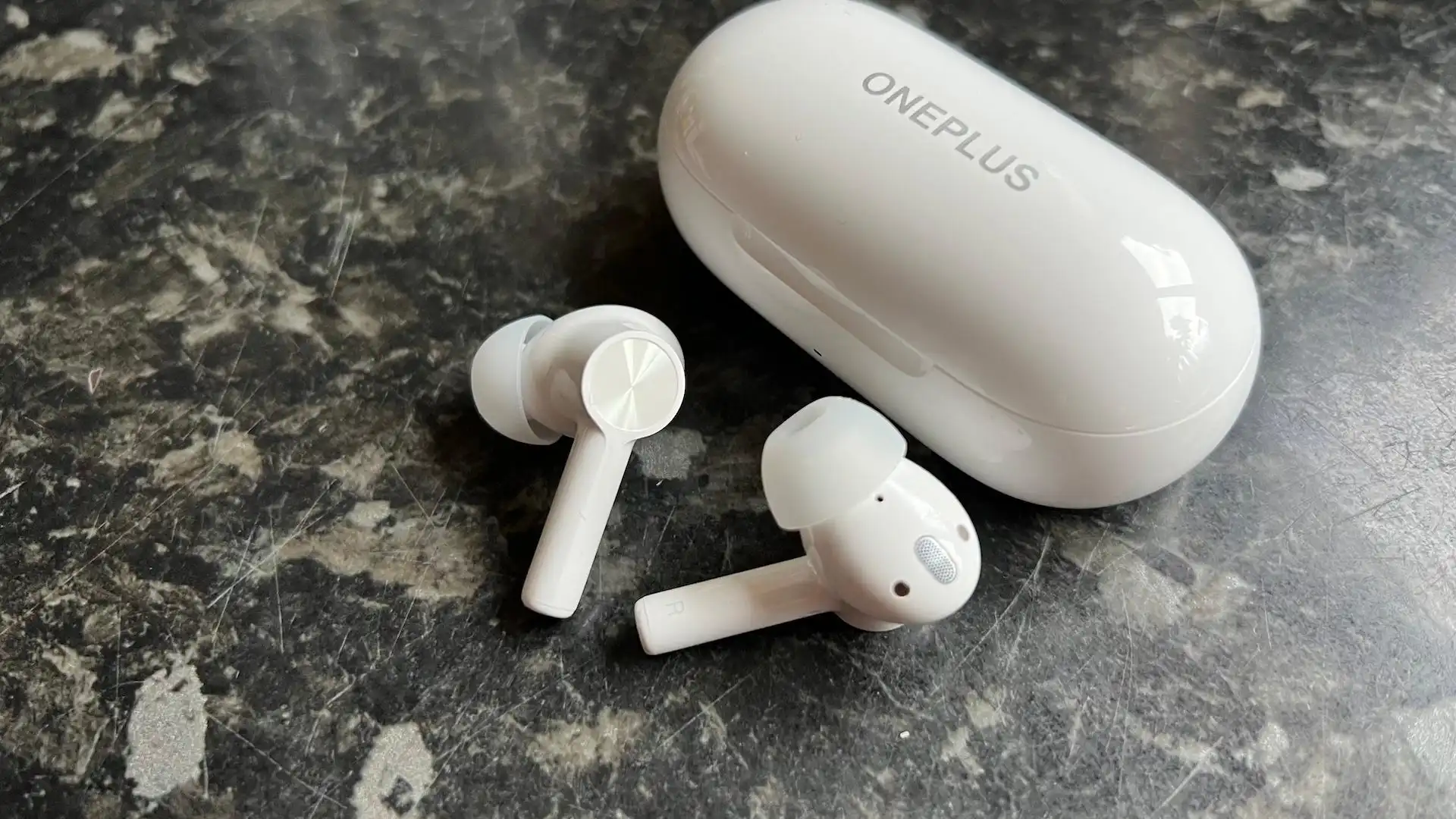 OnePlus Buds Z2
