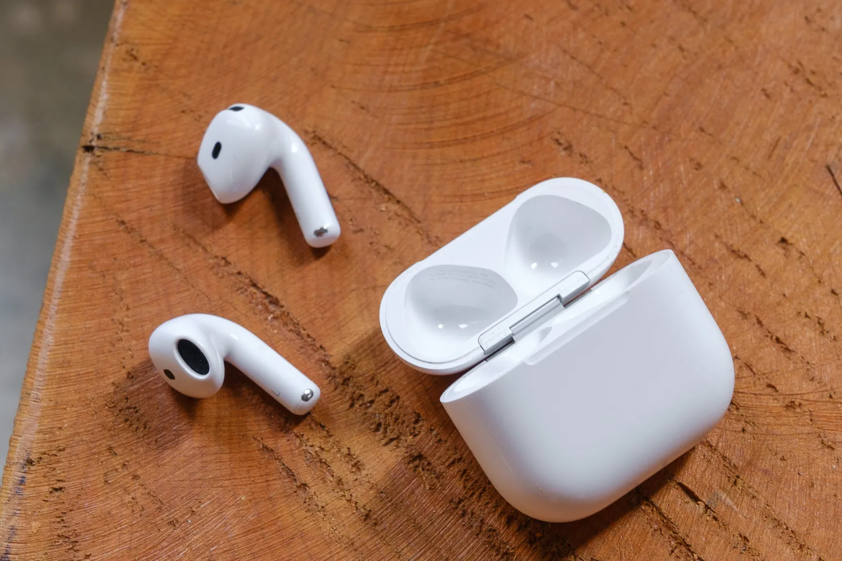 Apple AirPods 4