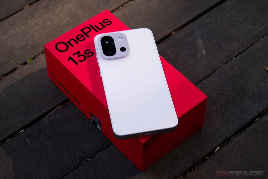 OnePlus 13S