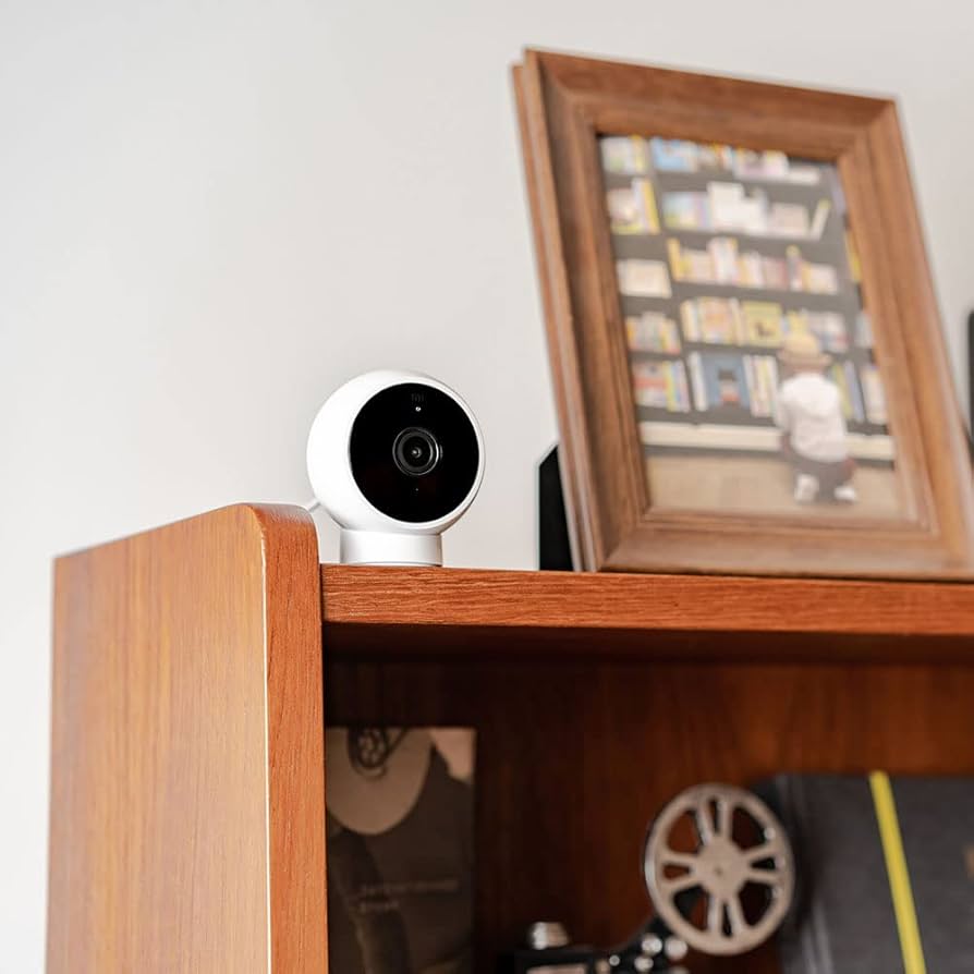Mi Camera 2K with Magnetic Mount