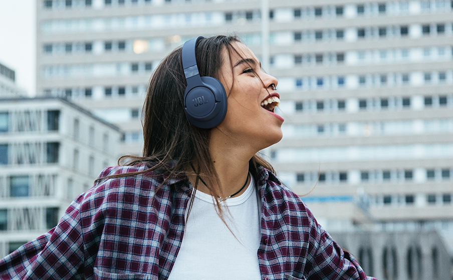 The JBL Tune 710BT