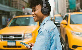 JBL Tune 670NC – Wireless On-Ear Headphones