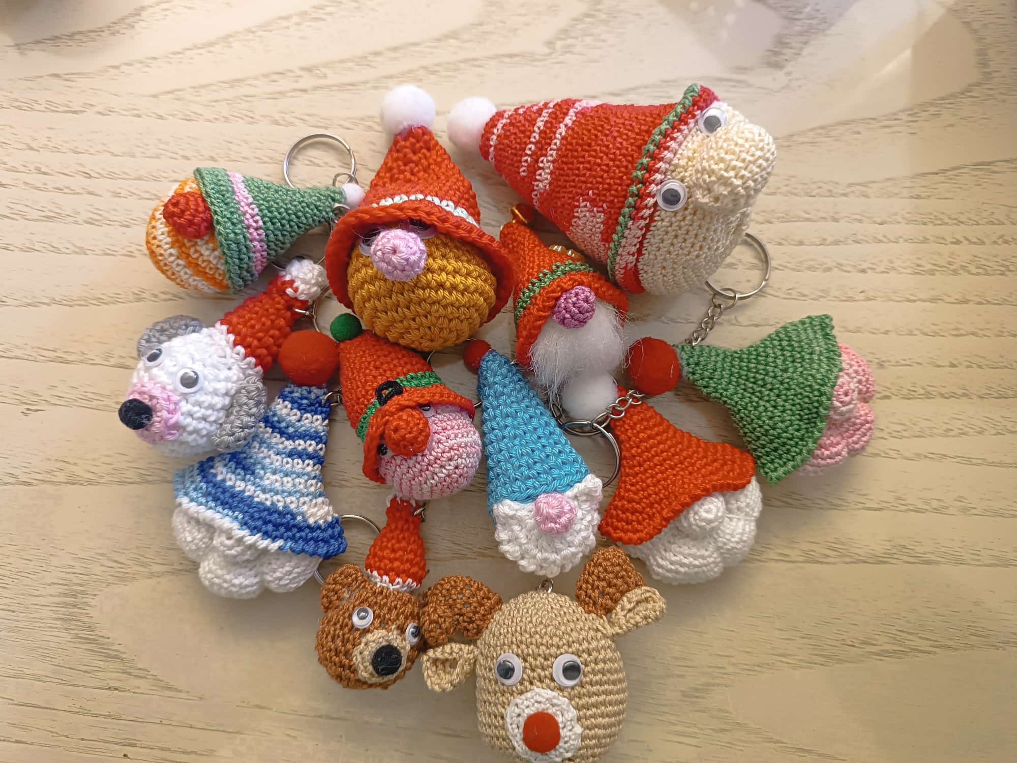 Decorazione natalizia all'uncinetto