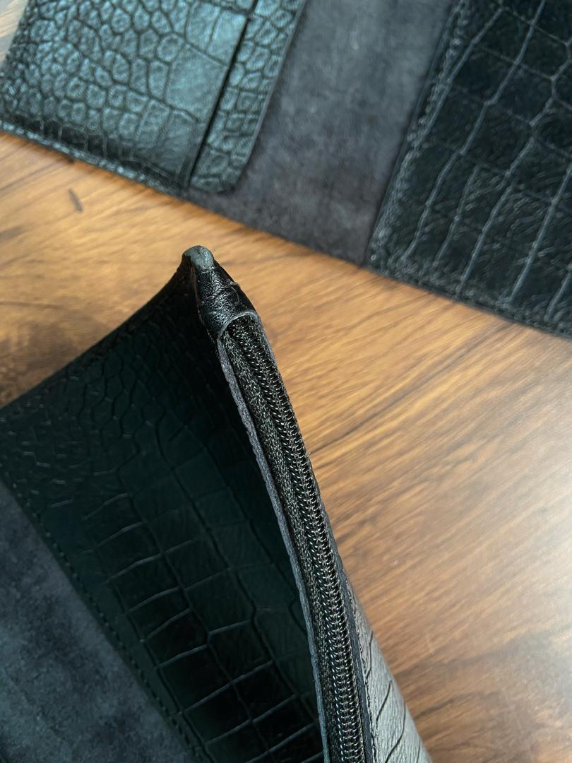 Portfolio (Matte Black)